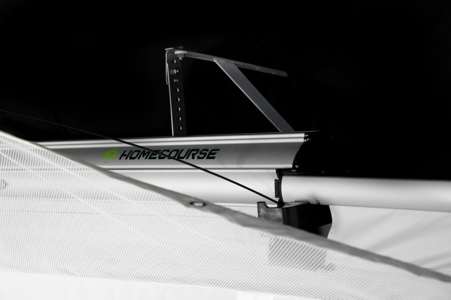 HomeCourse® ProScreen 180 – Premier Indoor Golf Simulator Enclosure